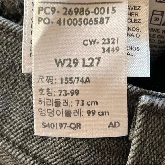 Levi’s Factory Faded Black Gray High Waisted Mom Jeans Women’s Size 29 - Picture 4 of 11